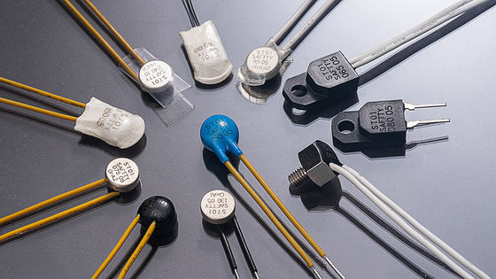 ST01 Thermal Fuse SO6 Temperature Controlled Switch with 50-250℃ Range Normally Closed or Open Auto or Manual Reset